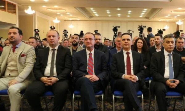 Elezioni parlamentari nella RMV, deputati LVV come “reinforce