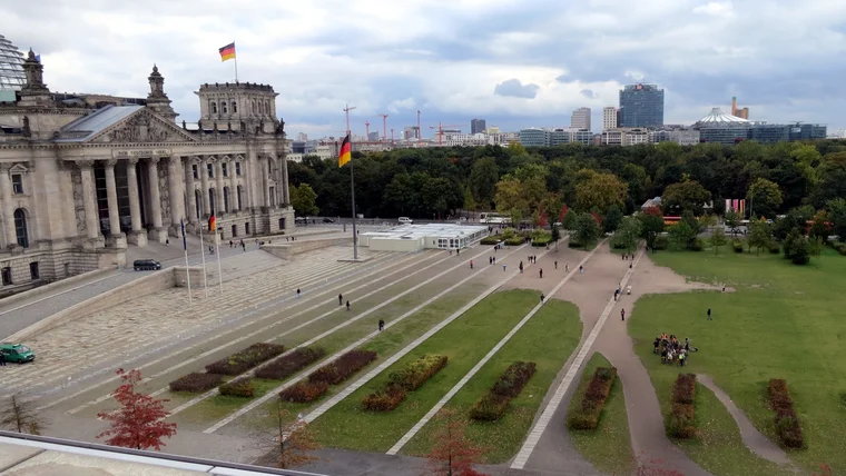Germany warns consequences following suspected Russian cyberattack