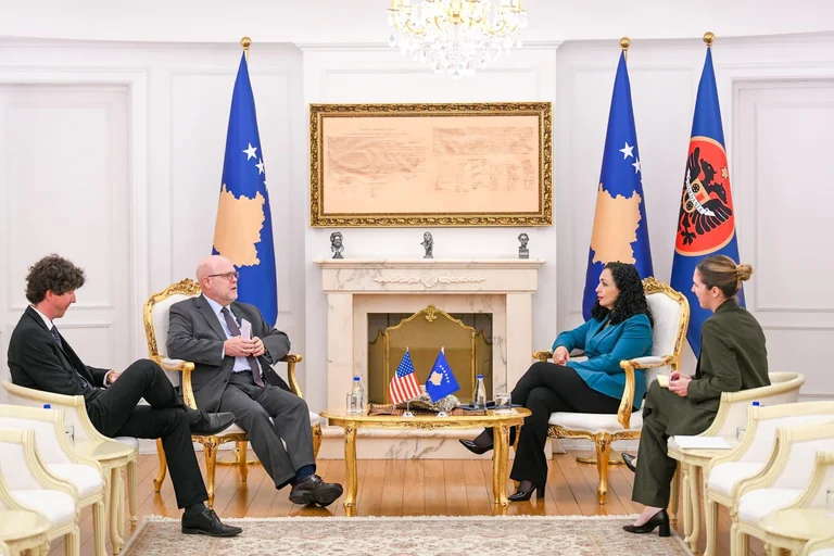 Havenier goes to Osman's office: EU Measures Toward Kosovo Talk