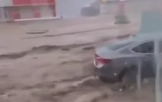 Flooding in Saudi Arabia closing several schools, blocking roads