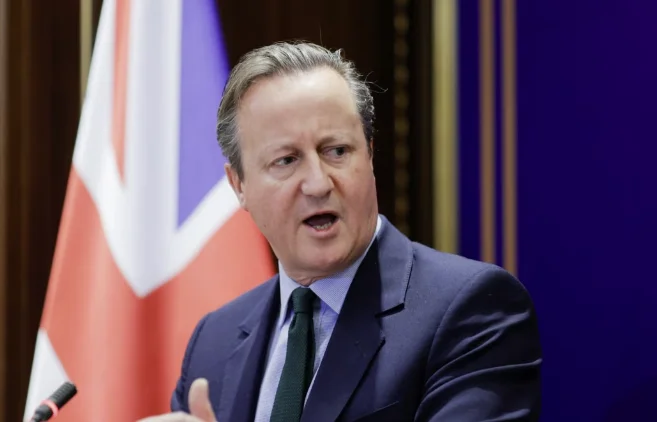 Question du Kosovo en Grande-Bretagne, Cameron convient qu'une réponse forte est nécessaire à ceux qui affectent la sécurité
