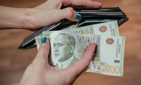 UE: une solution pour le dinar doit être trouvée prochainement