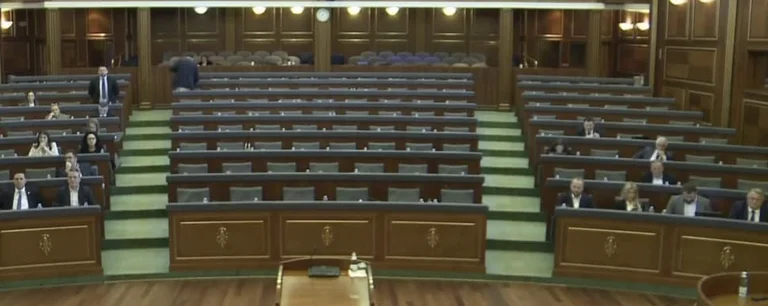 “Rresht për 2, i paska nxjerr Dejona jashtë”