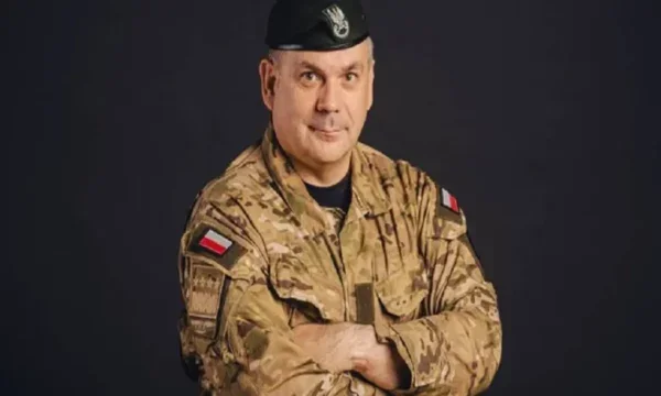 La Polonia sta preparando l'esercito per una lunga guerra, dice il generale Kukula