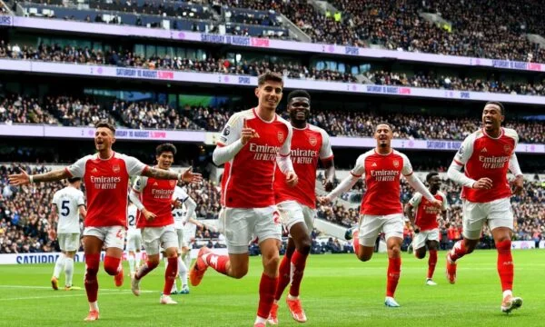 Arsenal gewinnt den Derby gegen Tottenham, geht weiter als Anführer auf dem Board.