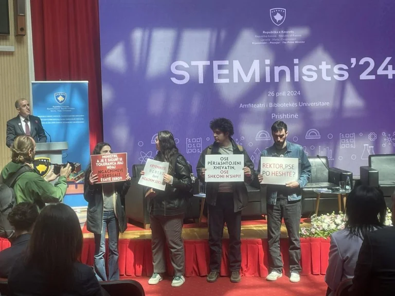 “O escludere Gevatin, o andare anishpi”, gli studenti interrompono MASTI conferenza