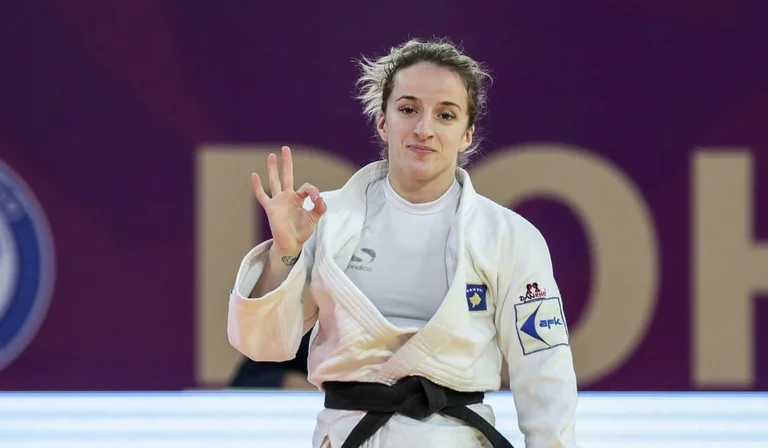 Grand Slami i Parisit: Distria në finale, Nora garon për të bronztën