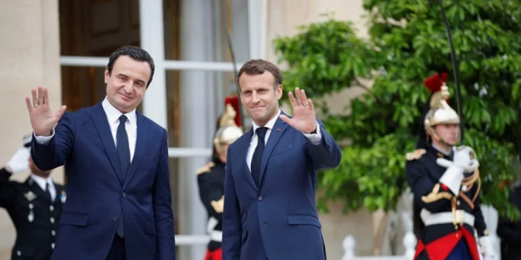Nouveaux détails de la conversation de Kurt avec Macron: le gouvernement serbe fait peur, fait chanter les Serbes au Kosovo