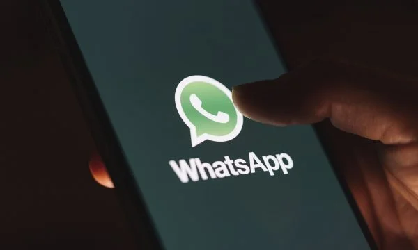 WhatsApp vjen me risi