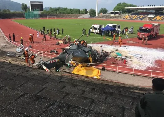 Zehn Tote im Fall von zwei Militärhubschraubern in Malaysia