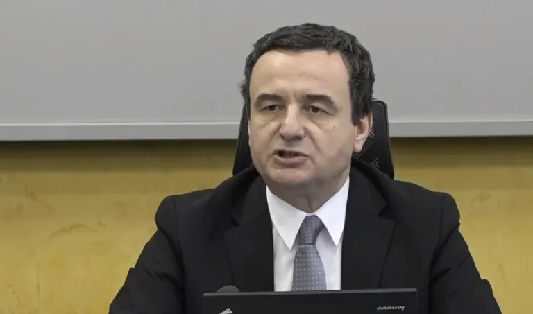 Kurti uron Shën Valentinin, e lidh me dashurinë ndaj Qeverisë së tij
