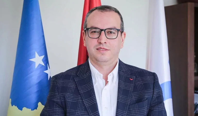 Gjoshi, Kurtit e Osmanit: Ndaluni o njerëz, po përfaqësoni Kosovën e jo Teheranin