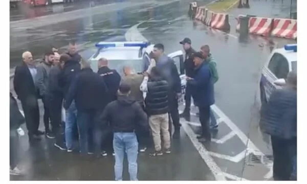 Kosovo-Reisende verschlechterte Lage an der Grenze Kroatien-Serbien, Leiter des Belgrader Krankenhauses