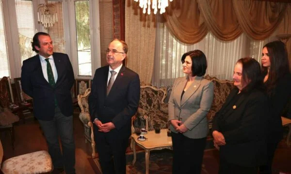 Visite du Président Begaj chez Ibrahim Rugova : Rêve albanais accompli