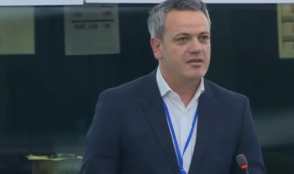 Arben Gashi à KiE: le Kosovo a longtemps refusé le pays en Europe