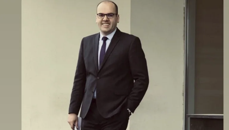 Toma una decisión de Roseta Hajdari, KPSHCK vuelve a trabajar Ermal Kutlovcin disparada por el ministro