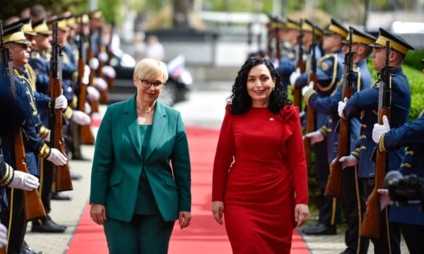 Sloweniens Präsident: Ich hoffe, dass Kosovo in die EG tritt, ich möchte bis ich Kosovo in allen Organisationen sehe