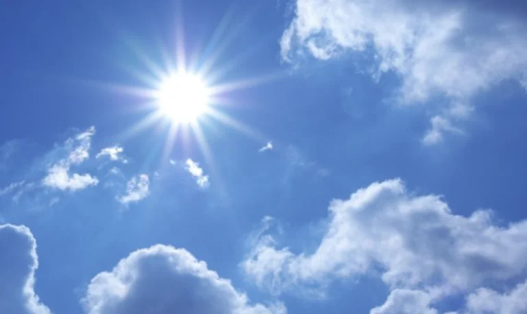 Moti sot në ditën e parë të vjeshtës- Në fundjavë pritet më nxehtë