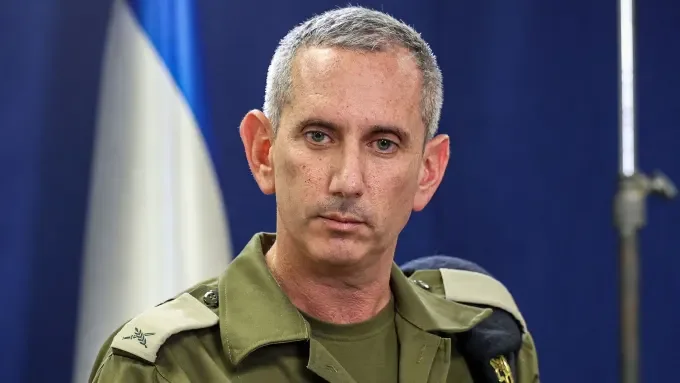 Iran launches attacks on Israel, Israeli Army spokesman gives final details