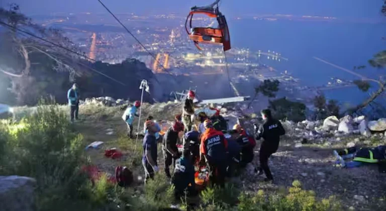 L'incidente dell'ascensore ad Antalya: 40 persone ancora intrappolate