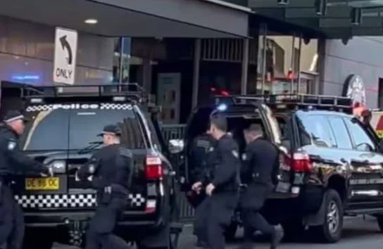 The Sydney attack goes to seven deaths