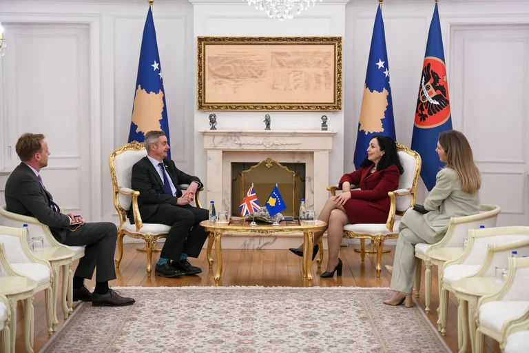 Osman trifft sich mit Hargreaves, spricht über Kosovo-Mitgliedschaft in KiE