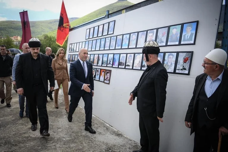 25e anniversaire du massacre de Haradinaj: Hasi a beaucoup donné pour sa patrie