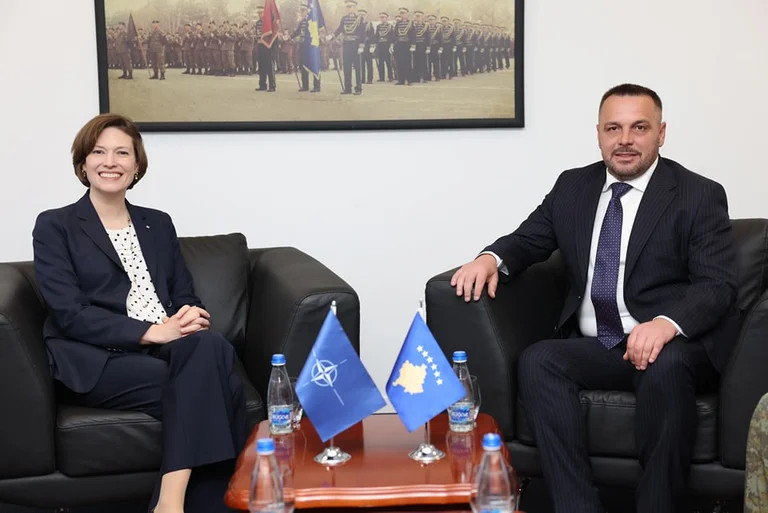 Macédoine, chef des opérations de l'OTAN : les troupes serbes autour de la frontière du Kosovo menacent la stabilité des Balkans