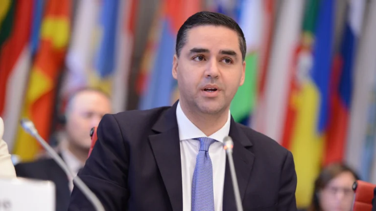 Kosovo en el KiE, jefe de la OSCE: No hay mucho tiempo para perder