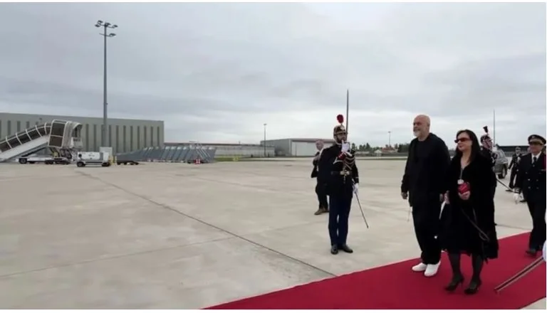 Rama publie des vidéos de la visite de Paris : Nous prendrons des mesures concrètes pour renforcer l'amitié