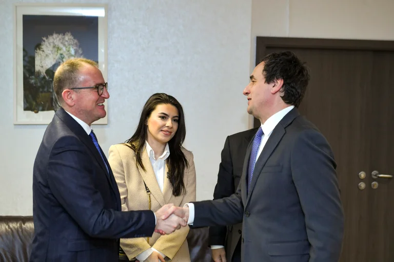 Élections dans le nord de la Macédoine, le gouvernement du Kosovo corrige Taravari terrain pour attaquer Osman