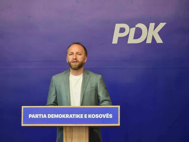 The PDK seeks answers from Kurti, Konjufca and Haxhiu for the loss and finding Astrit Dehar samples: The prosecution puts the responsible to justice