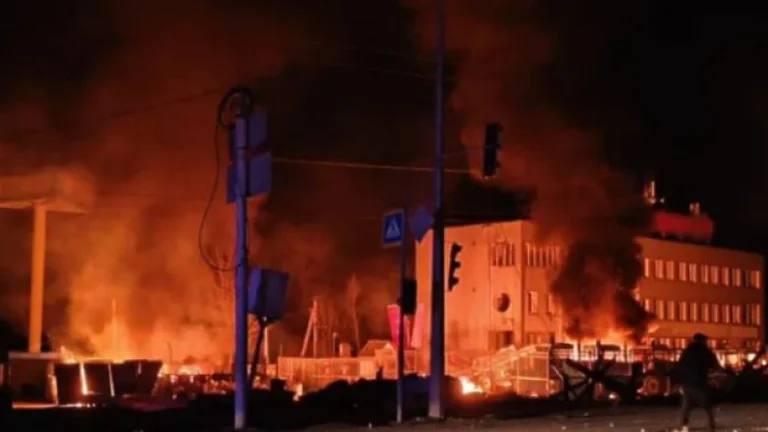 Sei persone sono state uccise in un attacco con le paure russe nella seconda città più grande dell'Ucraina