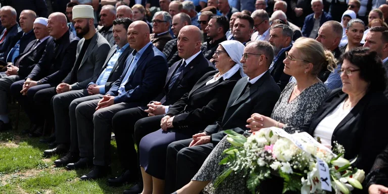 Haradinaj in Gjakova and Kline to honour the fallen for freedom: They motivate us to move on.