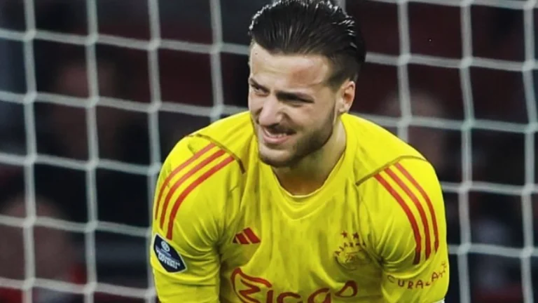 Kosovo wanted Kosovo Diant Ramaj gets hurt with Ajax, loses season