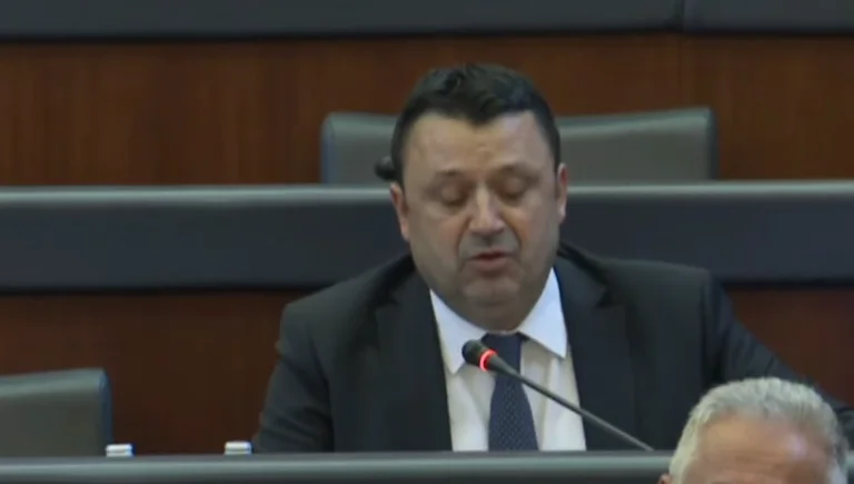 Beqa: Kurti do ta gjejë momentin e duhur që të shkojë në zgjedhje