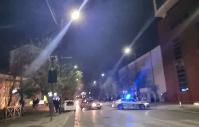 Vivir en Pristina a fuego