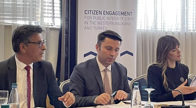 KKP's Capture by Kurti Government, KDI sagt vor Albulen Hadziu: KKP erhalten 7 Mitglieder, Nicht-Prosecutor-Konstitutionsverletzungen