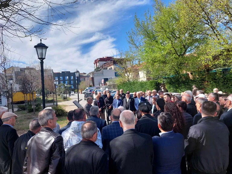 I martiri di 81, Naser Hajrizi e Aslan Pireo sono onorati