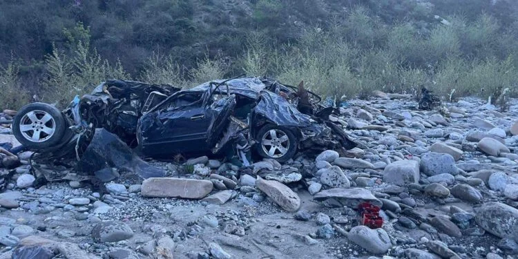 Ishte në ndjekje nga policia, si shkodrani me 7 klandestinë në mjet në tentativë për t’u arratisur përfundoi në Vjosë!