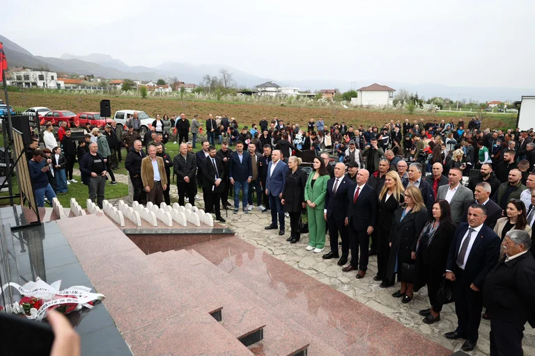 L'uomo è ucciso solo perché sognava la libertà, Haradinaj ricorda il massacro di Lybeniki