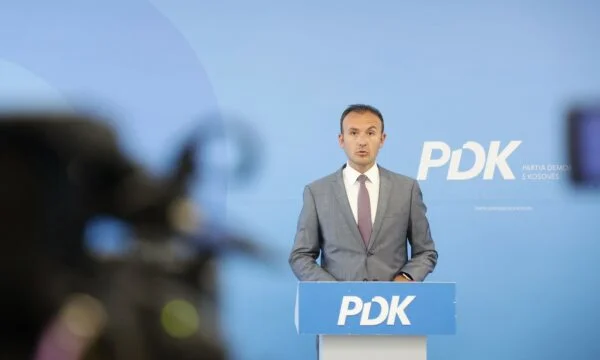 Mustafa i PDK-së i reagon ministrit Murati: Rezultate të vërteta pozitive s’po mund të gjejnë