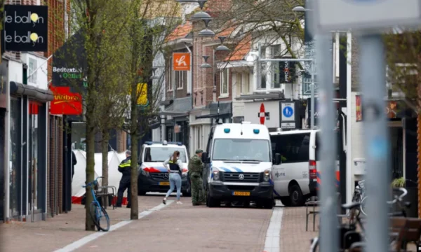 Alcuni sono presi in ostaggio in una città olandese