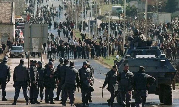 Kurti kujton demonstratat e vitit 1989: Ishin simbol i rezistencës së popullit të Kosovës ndaj shtypjes serbe