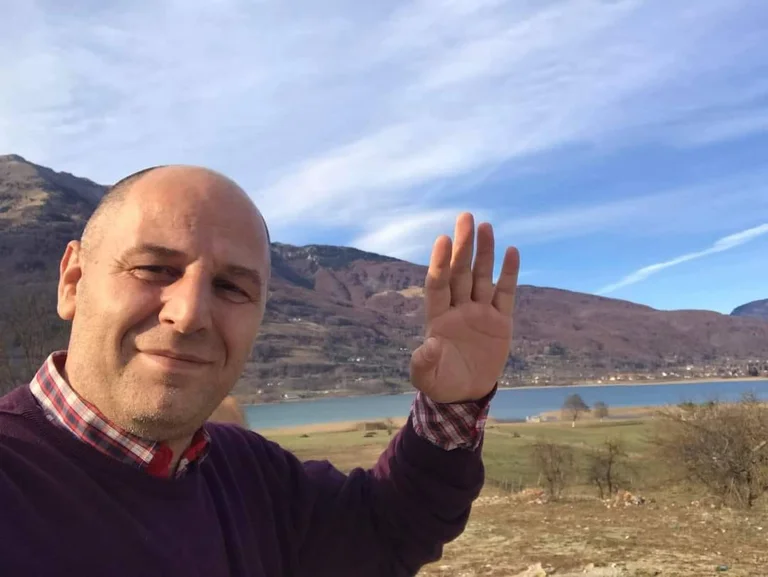 AGK me telegram ngushëllimi për vdekjen e gazetarit Rugova