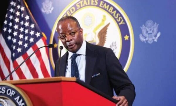 Zyrtari amerikan vizitë në Shqipëri dhe Kosovë, takohet me Edi Ramën dhe Vjosa Osmanin