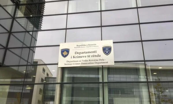 Dhunuan 16-vjeçaren në Drenas, morën deri 4 vjet, avokati: Dënimet do duhej të ishin shumë më të larta