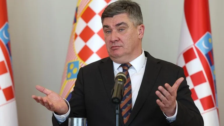 Presidenti kroat jep dorëheqje