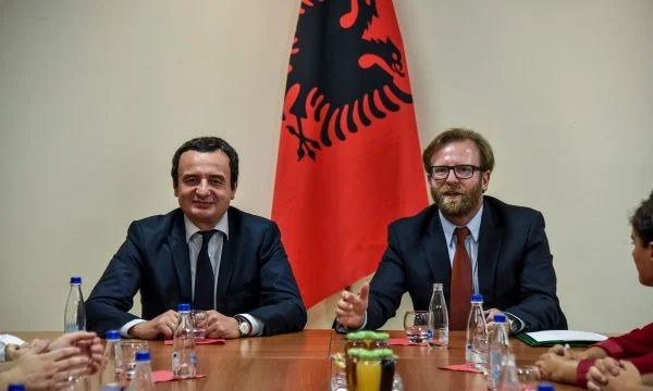 Abazi kërkon reformim urgjent të Qeverisë pas lirimit të Pantiqit