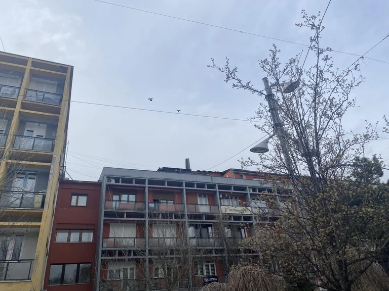 Blocked by Part of the Square - The Threat of Fall